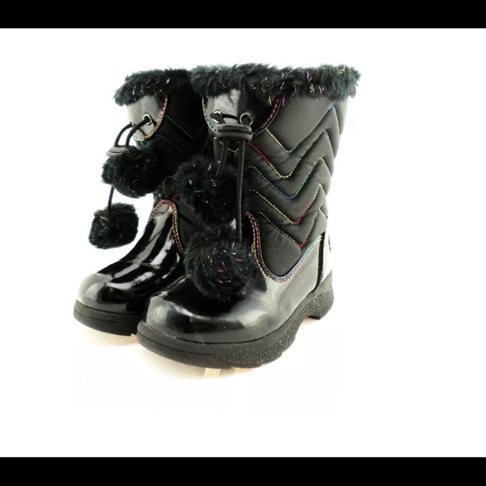 ONLY 2 left 🍄 ! Totes girls toddler Maddie boots!